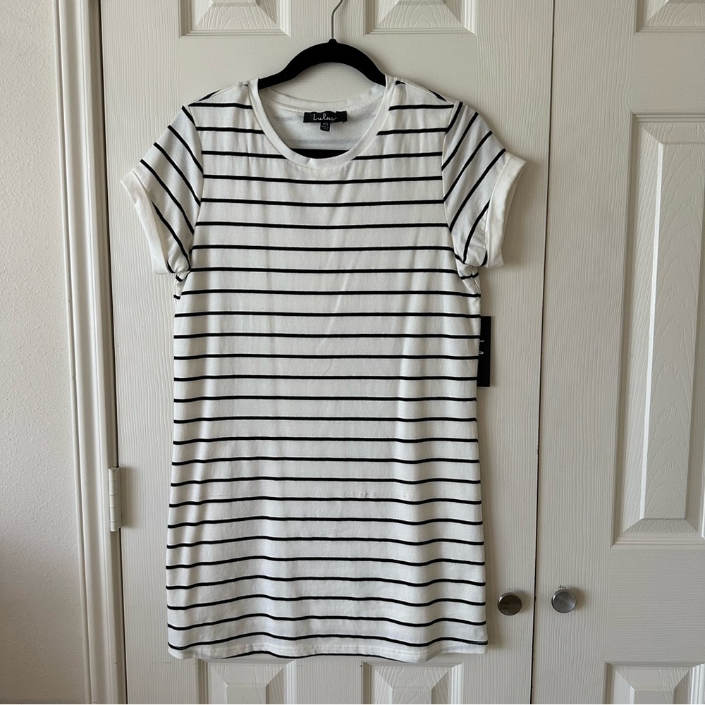 New ✨ Lulu’s Striped Dress